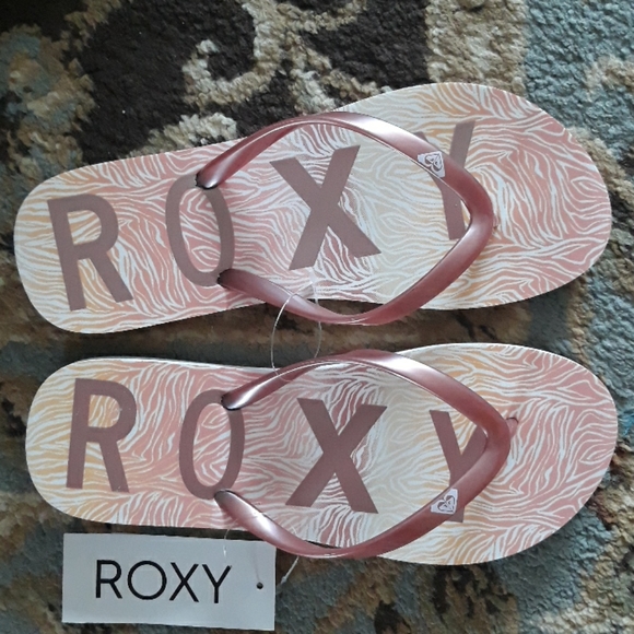 6x*Host Pick*Roxy adorable flip flop sandals - Picture 6 of 16